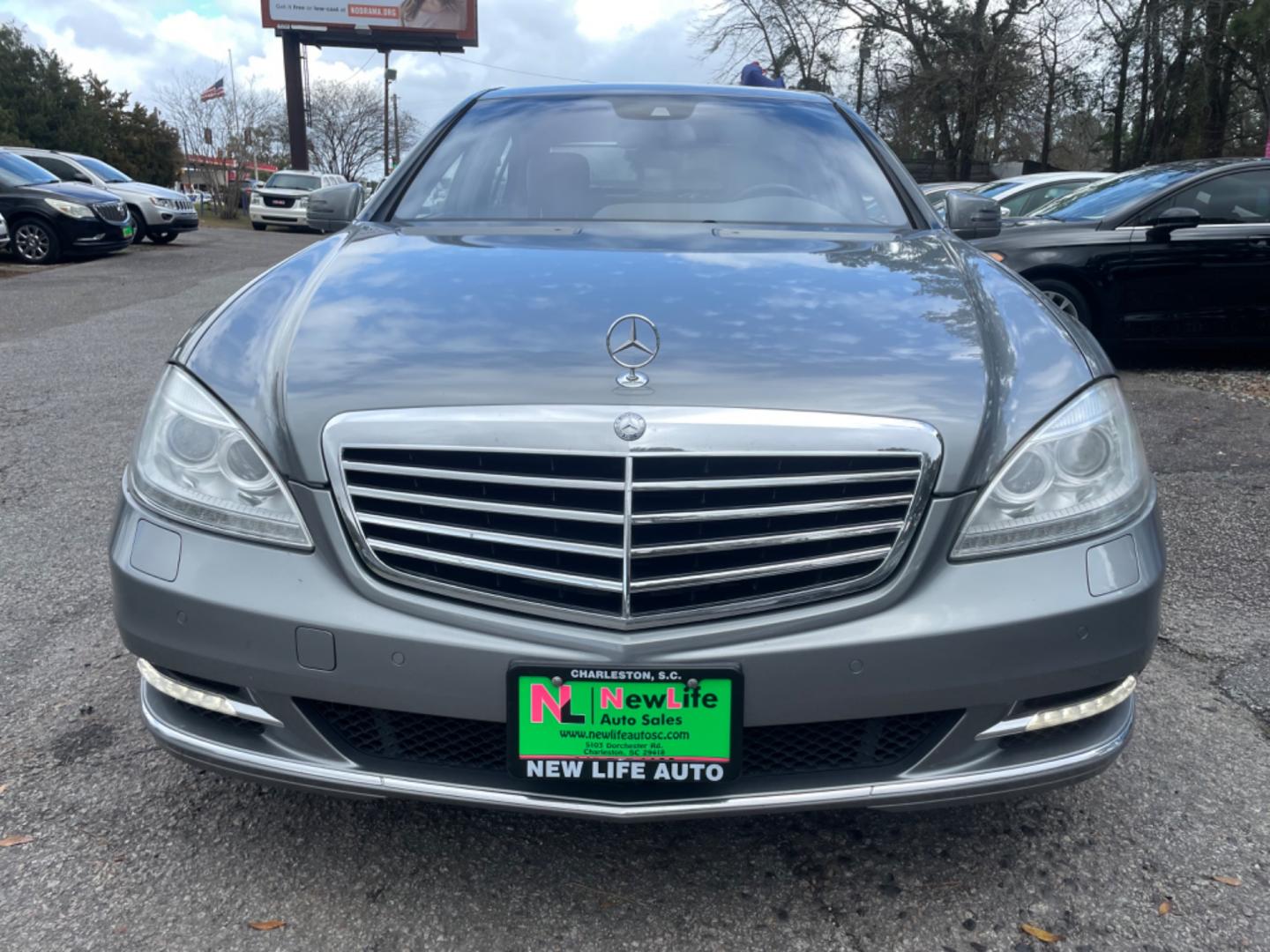 2013 GRAY MERCEDES-BENZ S-CLASS S550 (WDDNG7DB8DA) with an 4.6L engine, Automatic transmission, located at 5103 Dorchester Rd., Charleston, SC, 29418-5607, (843) 767-1122, 36.245171, -115.228050 - Photo#1